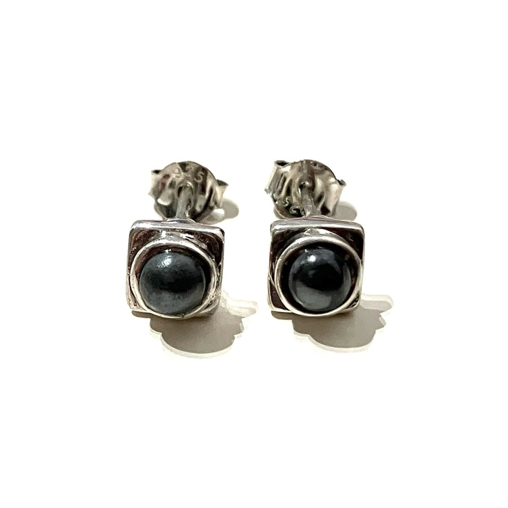 Sterling Silver Hematite Square Small Stud Earrings